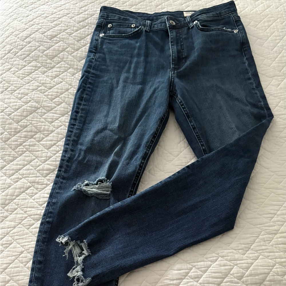 NWOT Rag and Bone Dark Blue Distressed Skinny Jeans.